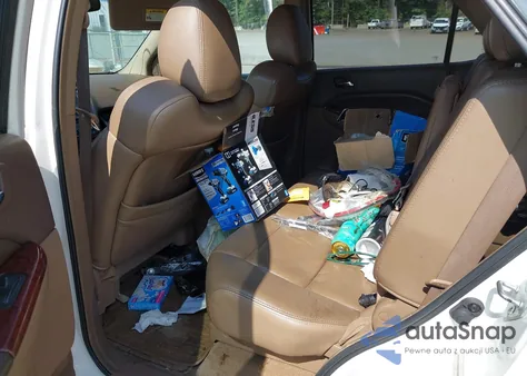 2005 Acura Mdx z USA, uszkodzony, nr VIN 2HNYD18945H557345